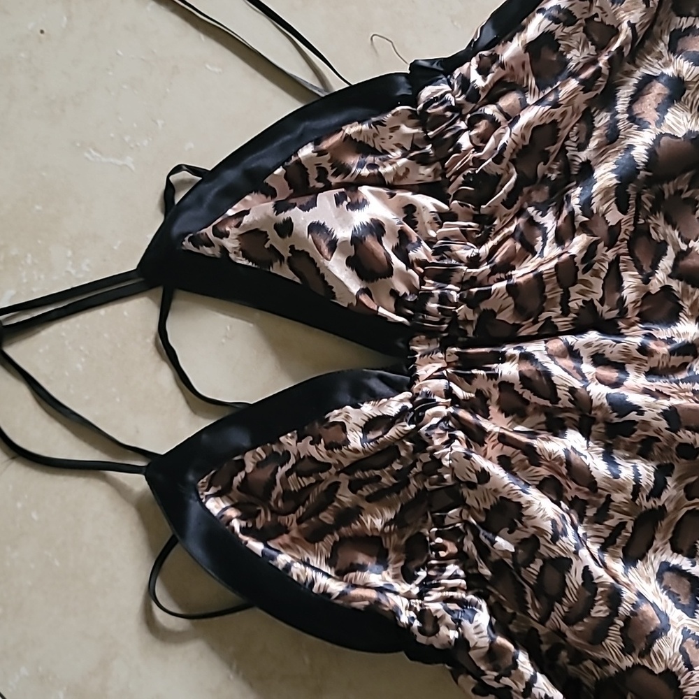 Leopard Mini String Dress - Picture 2 of 3